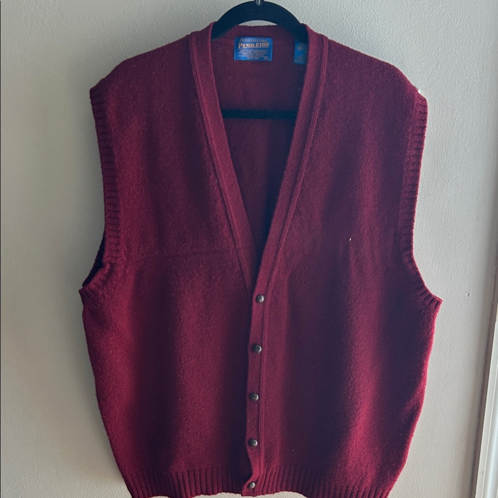 Pendleton Men’s 100% Virgin Wool Button Down Vest in Maroon